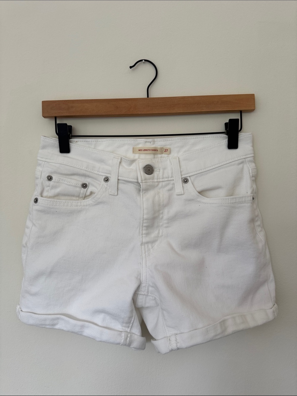 Levi’s White Mid-Rise Denim Shorts